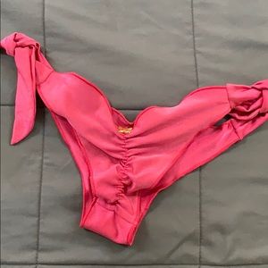 Brazilian show room mini bottom